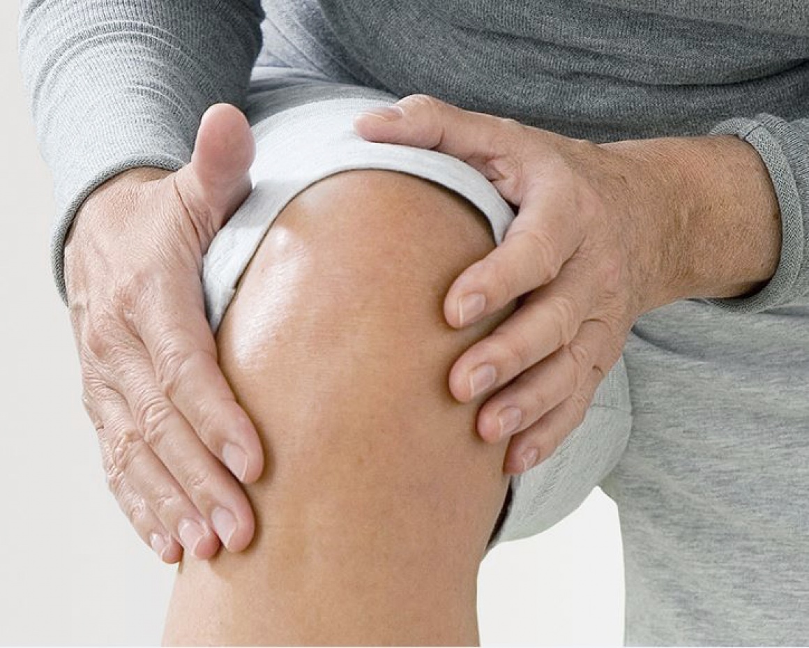 Schmerzen aufgrund der Knieprothese – Ursachen und Behandlung